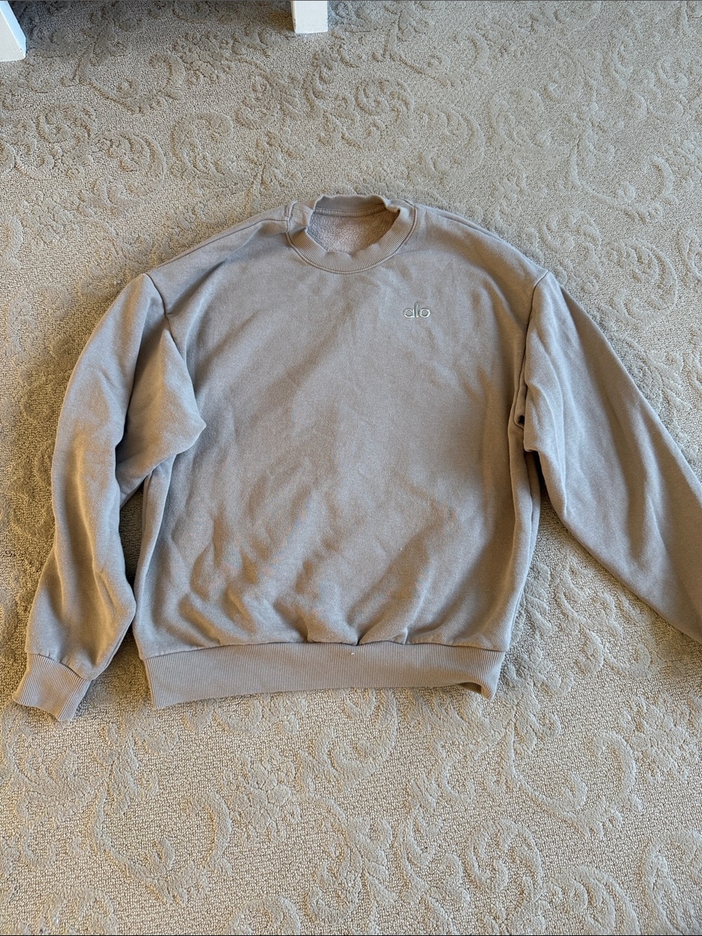 ALO Yoga Men's Crewneck Sweatshirt in Light Taupe